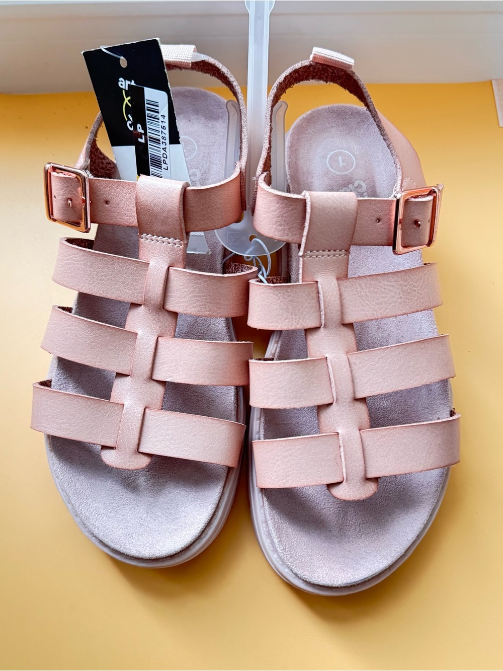Art Class Girls' Strappy Sandals in Blush Pink Sz 1